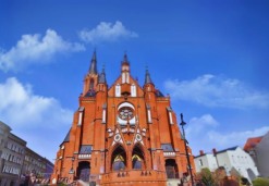 Miejsca wydarzeń - Kolegiata Najświętszej Maryi Panny Bolesnej i św. Aniołów Stróżów w Wałbrzychu